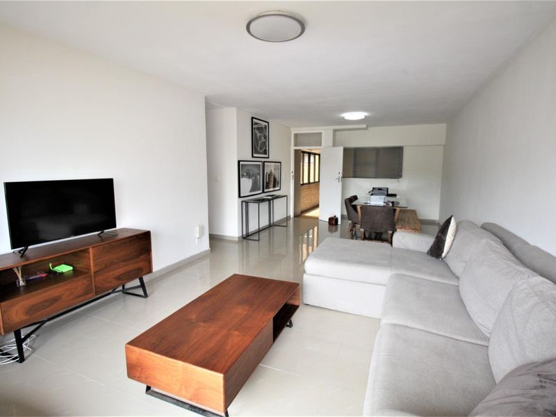 HENDRA - HOLIDAY LETTING! 3 BED APARTMENT RIGHT ON THE BEACH! - Photo 10