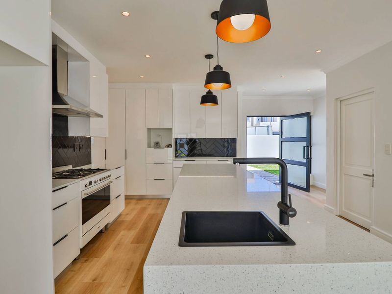 Brand New Double-Storey Home in Sought-After Sandown  No Transfer Duty - Photo 5