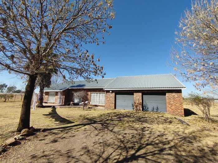 Property #2554253, Small Holding For Sale in Boltonwold AH