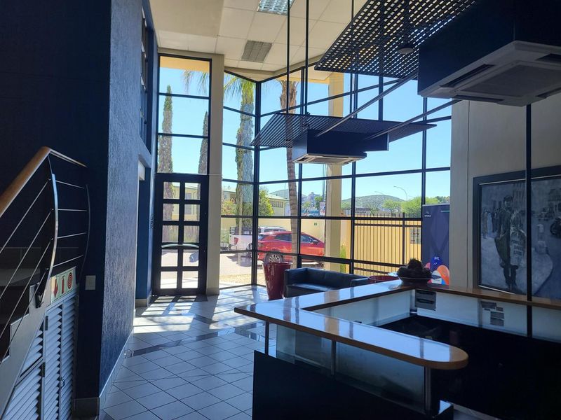 WELL LOCATED OFFICE/WAREHOUSE TO RENT - Photo 5