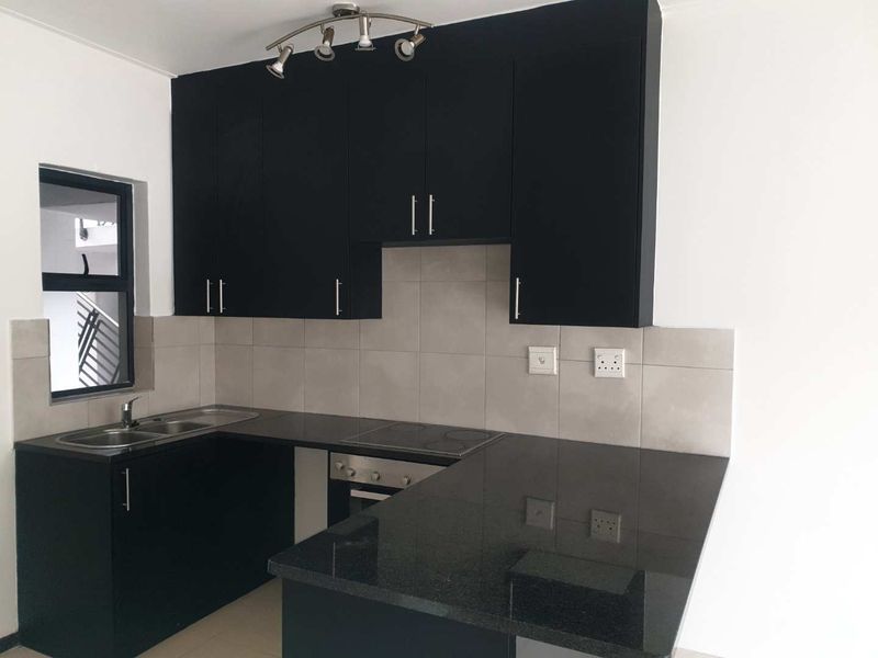 Tranquil Retreat with Premier Amenities - Photo 5