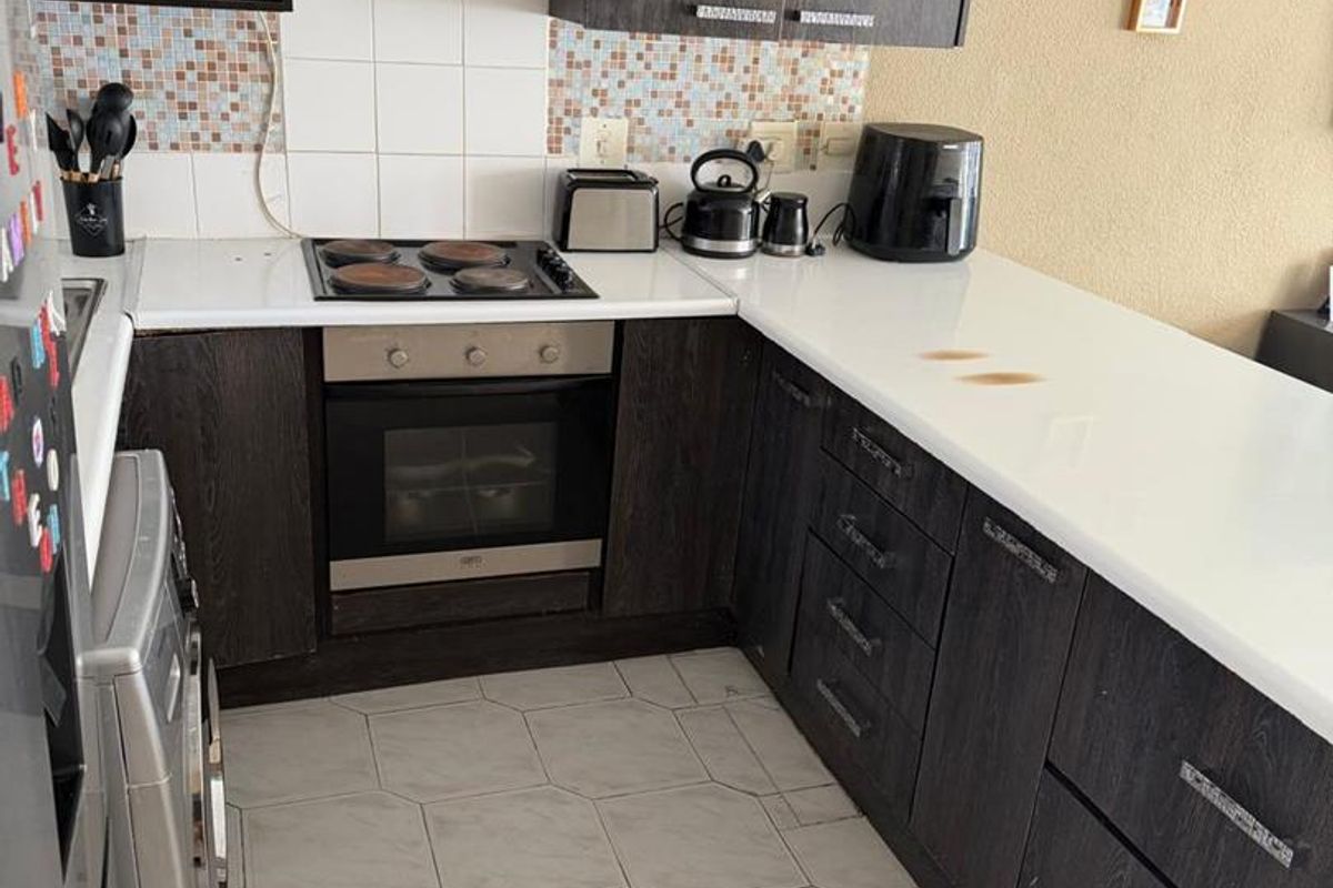 Secure Ground Floor 2-Bed Unit - Photo 3