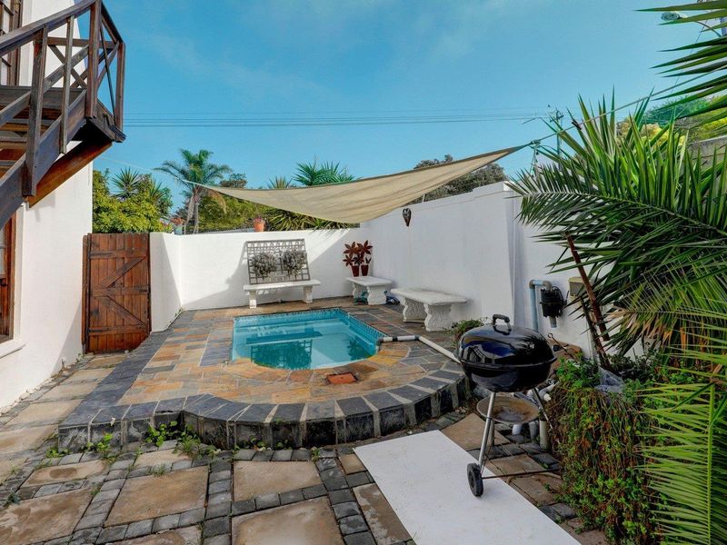 Beautiful and Unique home! - Photo 4