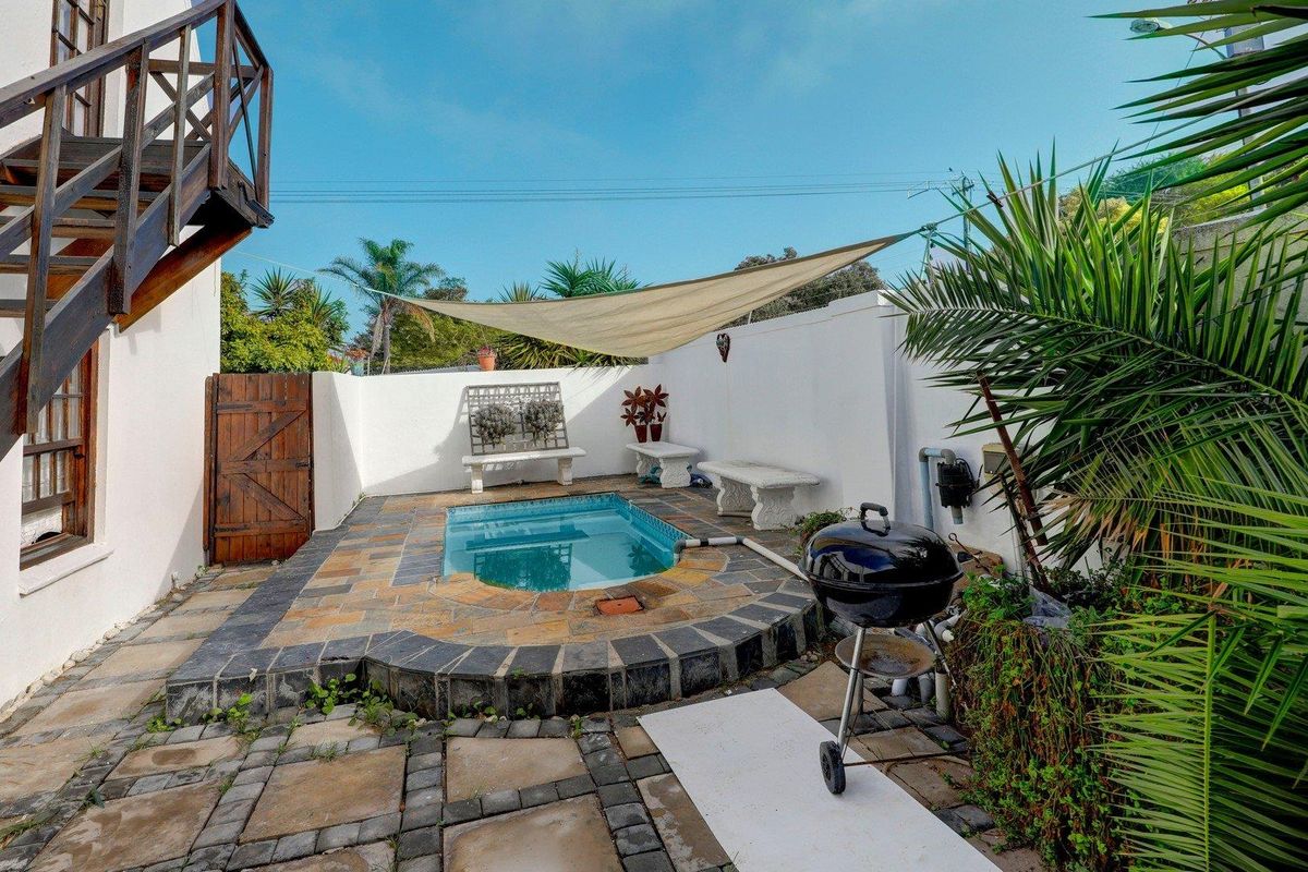 Beautiful and Unique home! - Photo 4