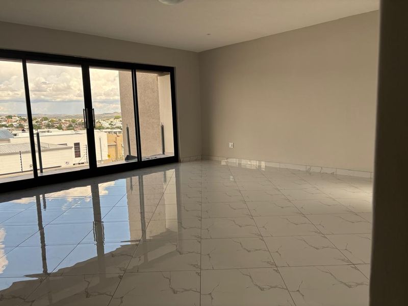Windhoek Kleine Kuppe: Newly built 5 Bedroom house with Flat is For Sale - Photo 9