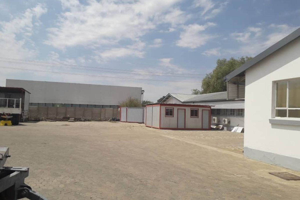 Warehouse Building with huge yard for Sale or Investment Southern Industrial - Photo 3