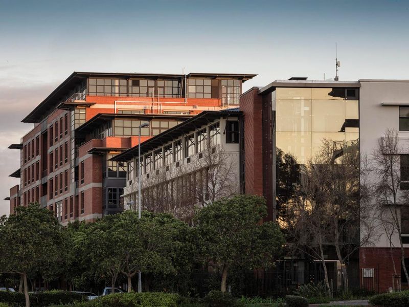 1048m2  to Let | North Park Block A | Black River Park | Observatory - Photo 2