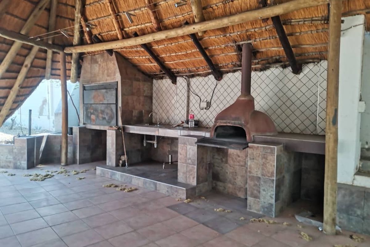 Hochland Park N$ 3 000 000.00 - Photo 2