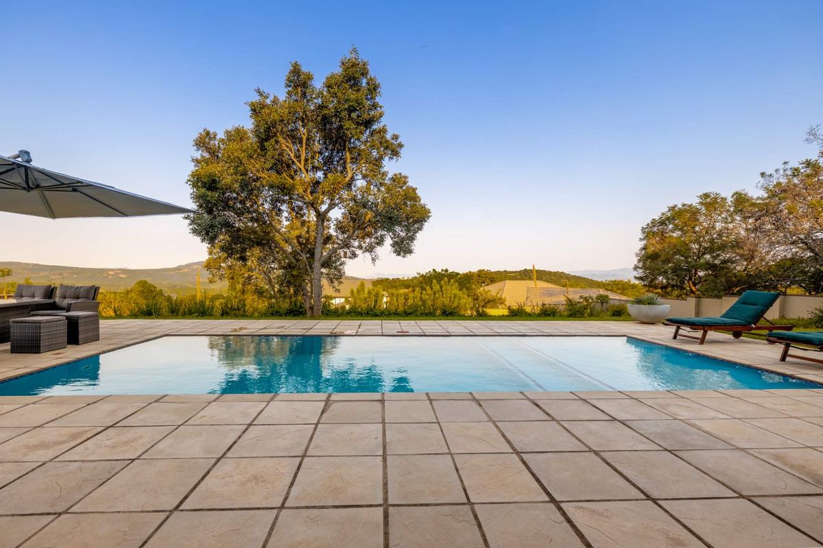 Stunning home in a Safe and Secure Estate with beautiful views. - Photo 3