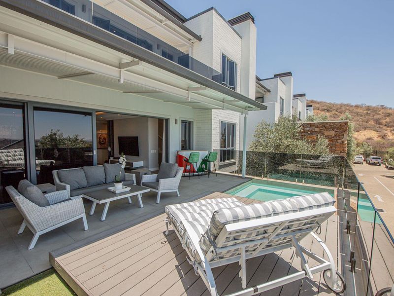 AM Weinberg Villa – Luxury Living in a Serene Suburb - Photo 2