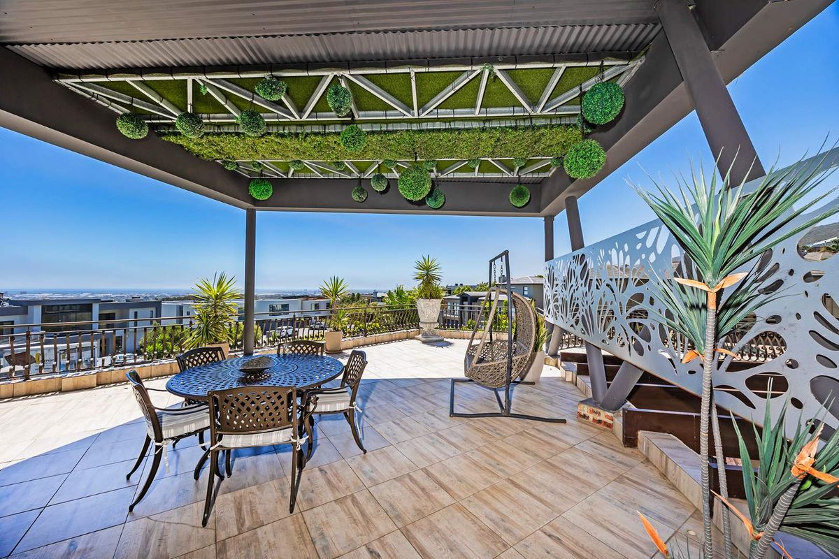 An Architectural Statement of Timeless Elegance & Elevated Living in Baronetcy Estate - Photo 4