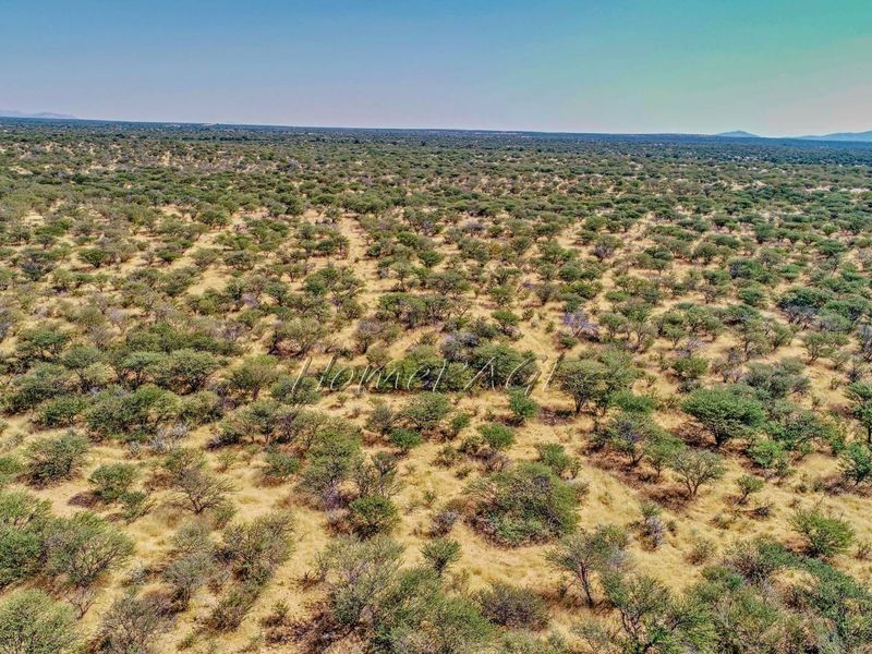 Omaruru Wildlife Estate:  VACANT PLOT, in very good position, IS FOR SALE - Photo 3