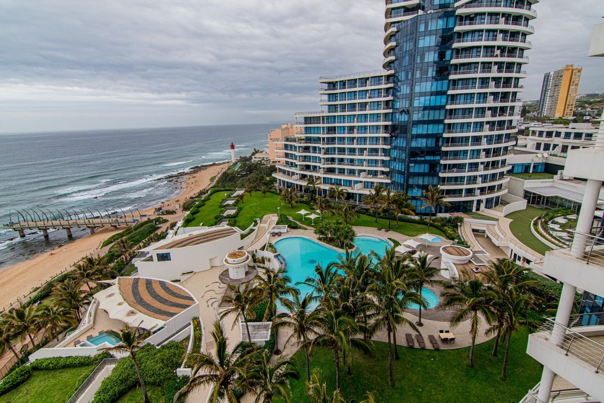 3 BEDROOM | 3.5 BATHROOM APARTMENT - Photo 2