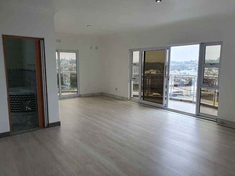 Hollywood Home in Bassonia - Photo 8