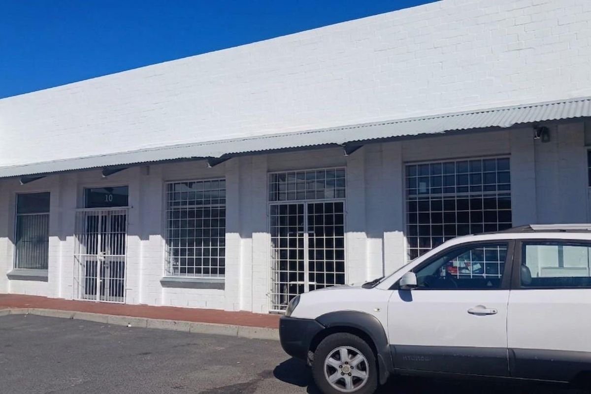 90 sqm Retail Space To Let | Ottery Value Centre - Photo 2