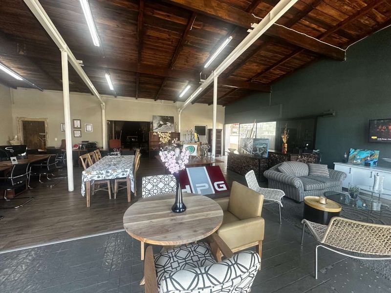 Commercial Retail Shop & Offices - TO LET in Swakopmund - Photo 2