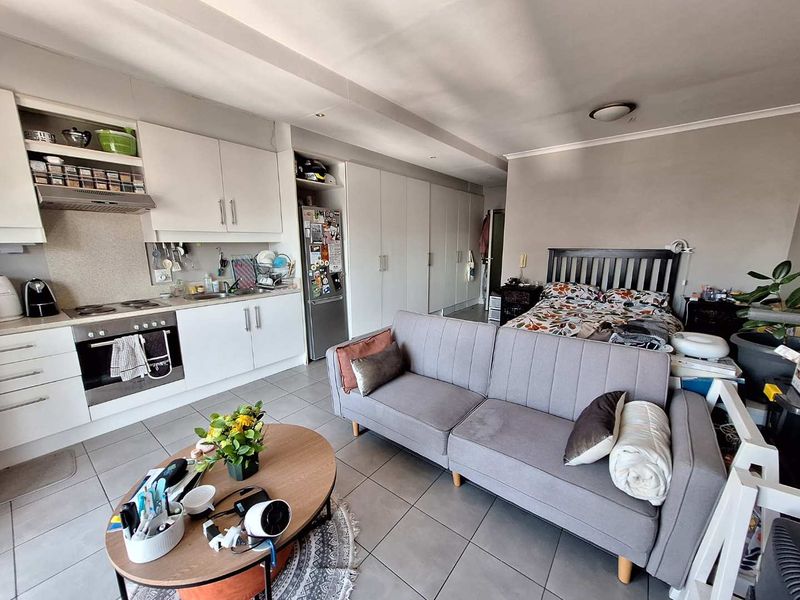 Top Floor Bachelor - Photo 3