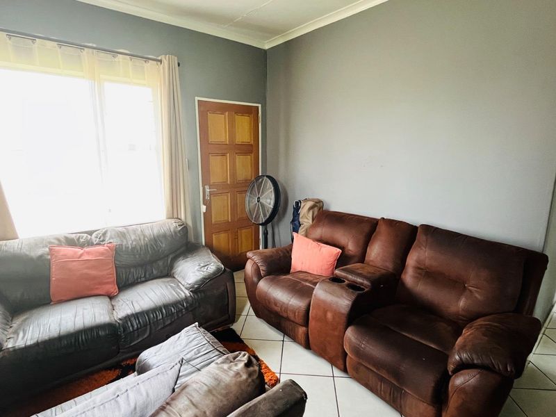 Safe family home - Photo 4