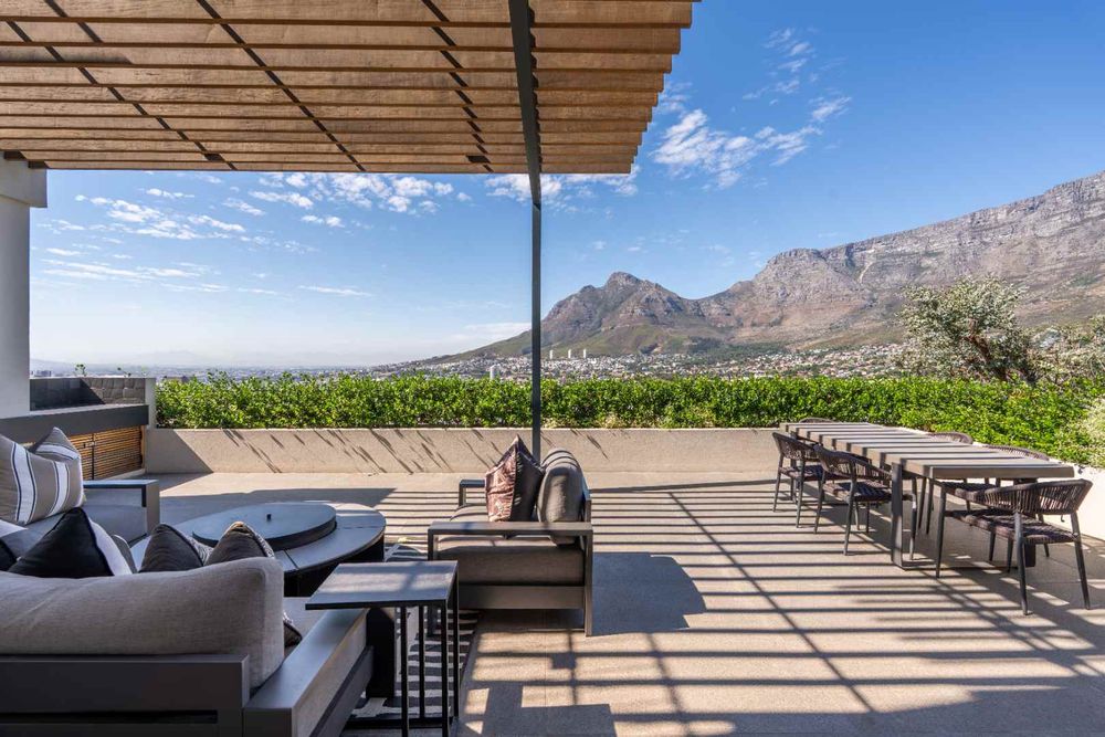 Large outdoor terrace