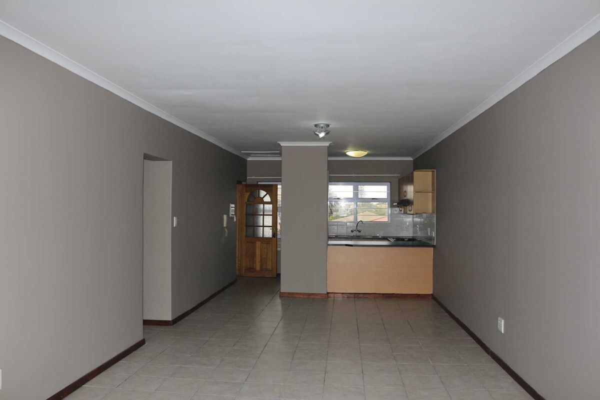 Swakopmund | Central 2 Bedroom apartment - Photo 5