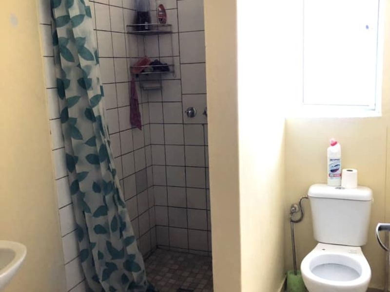 2 Bedroom Apartment For Sale in Otjomuise - Photo 6