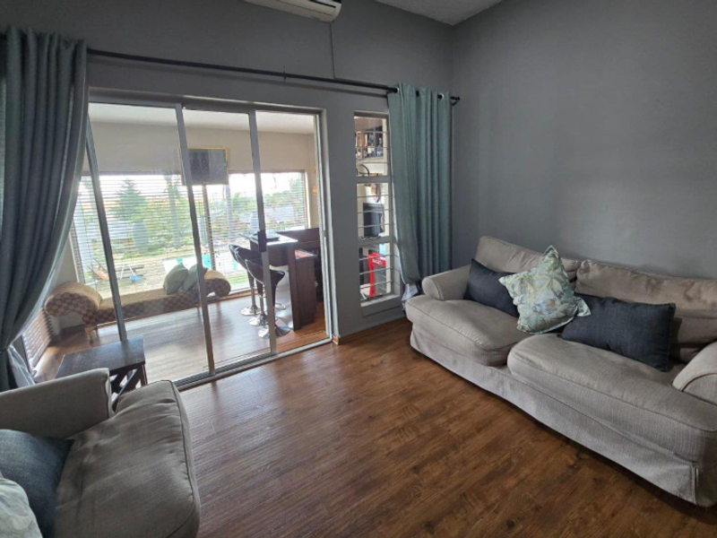 Best Value in Reyno Ridge – Family Home with Flatlet on 1 994m2 Stand - Photo 6