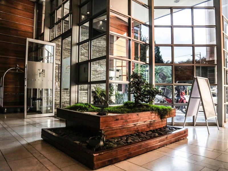 Premium 63m2 Studio Apartment for Sale at The Franklin currently AirBnB that makes up to R26k pm - Photo 2