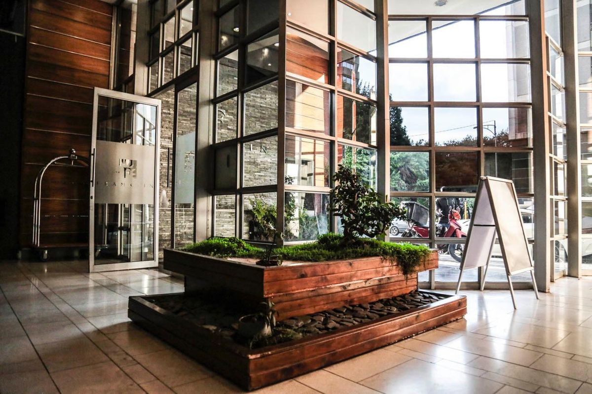 Premium 63m2 Studio Apartment for Sale at The Franklin currently AirBnB that makes up to R26k pm - Photo 2