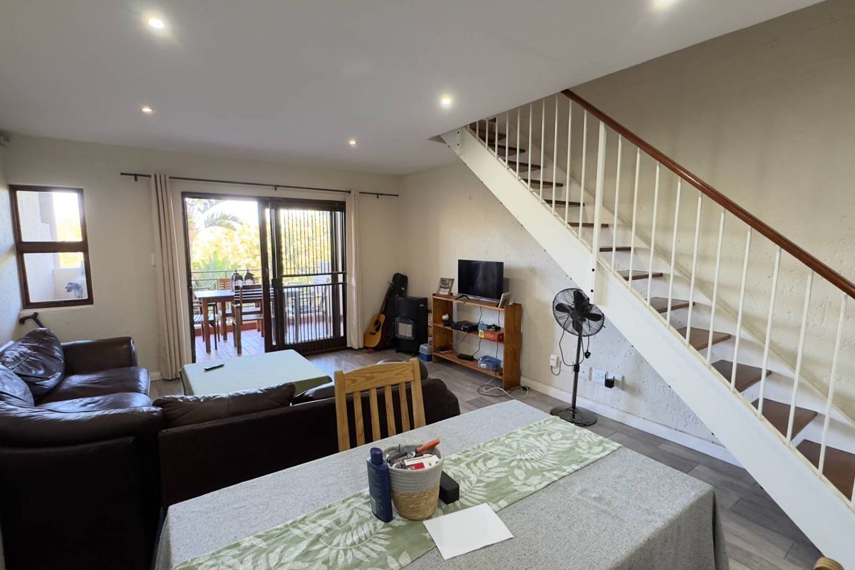 Elegant 3-Bedroom Townhouse in Kilberry, Eastwood - Photo 5