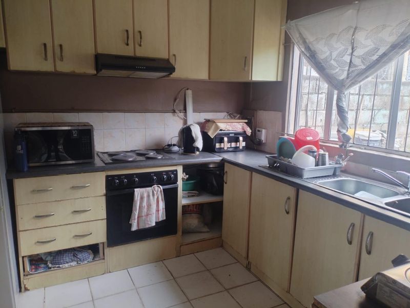 3 Bedroom House for sale in Shallcross - Photo 4