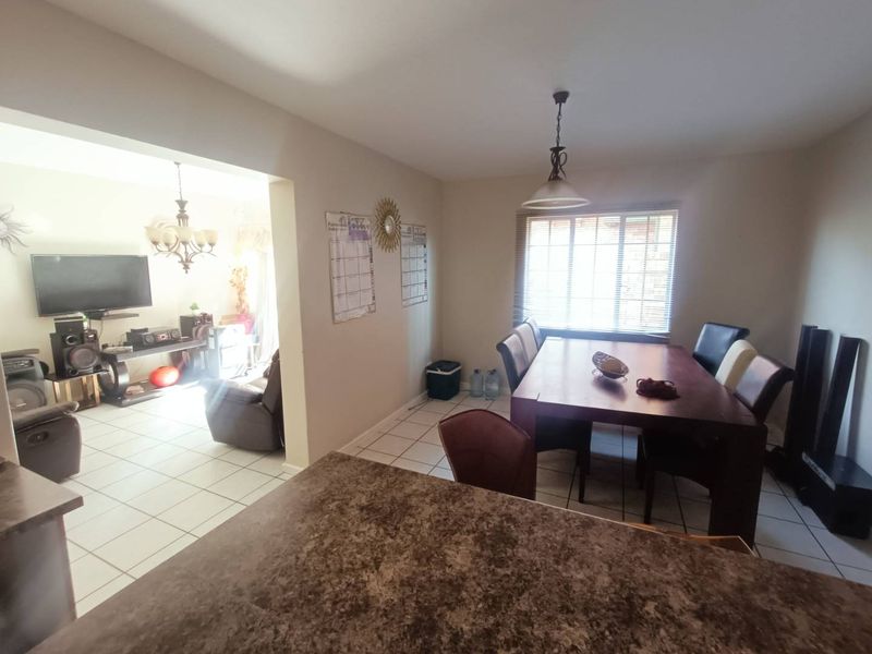 BEAUTIFUL FAMILY HOUSE FOR SALE IN DIE HOEWES!!!!!! - Photo 7