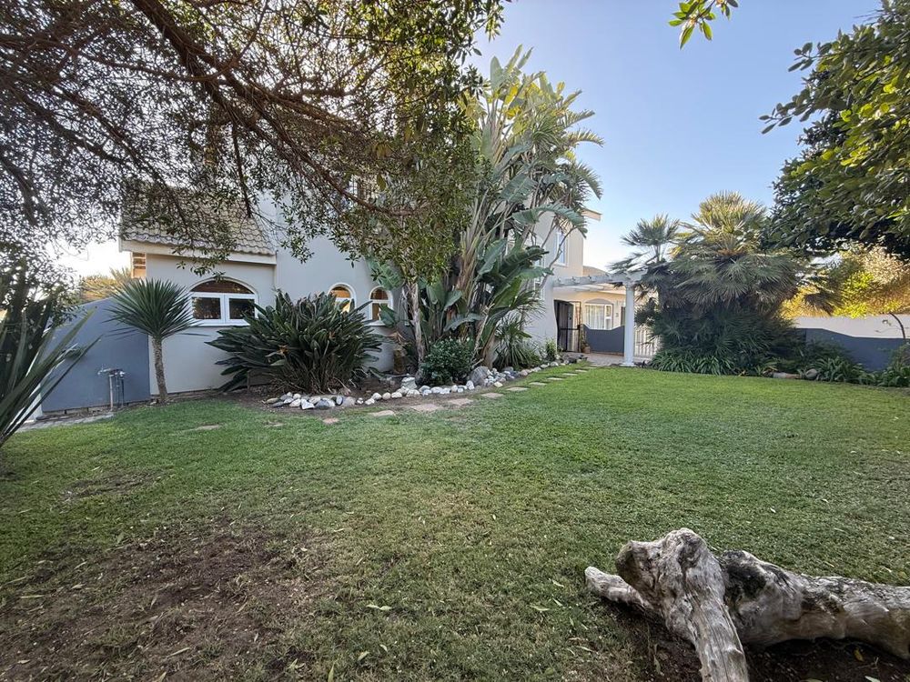 Front yard garden