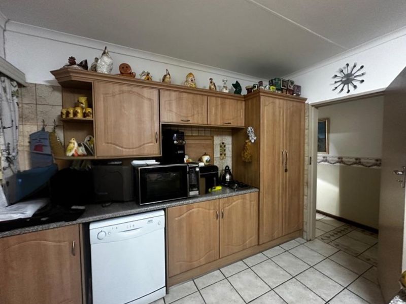 Space to Live, Grow & Truly Breathe - Photo 4