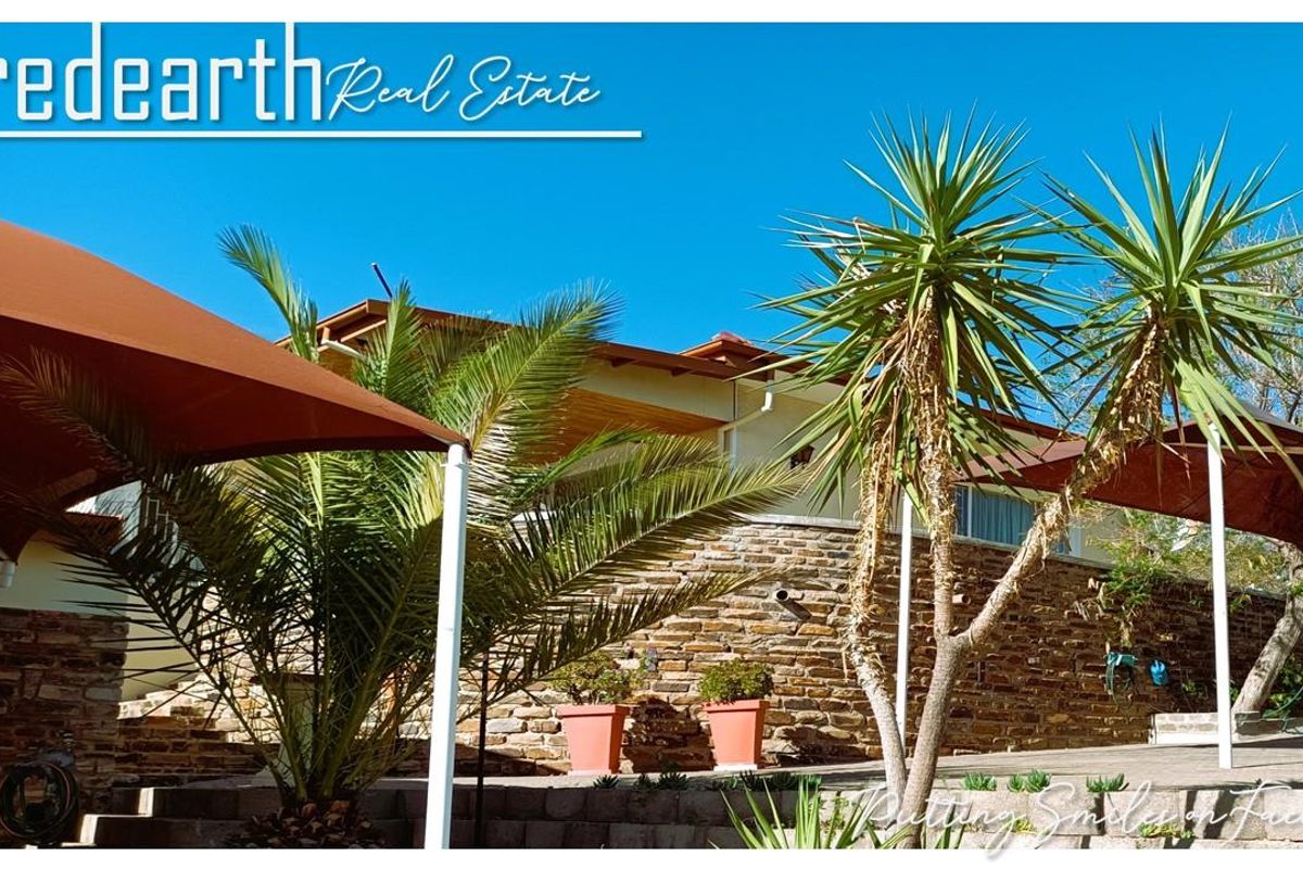 "A Versatile Rental Retreat in Klein Windhoek- Berg Street" - Photo 2