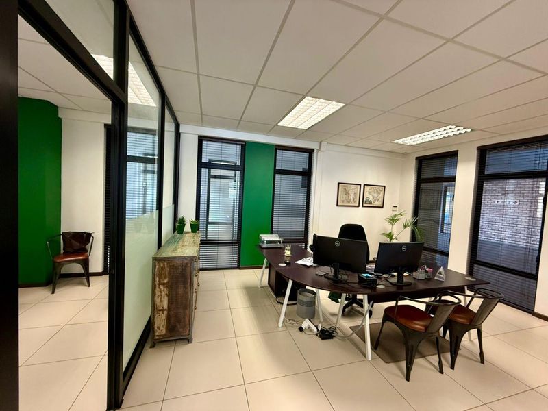 Modern A-Grade Office Space For Sale - Photo 4