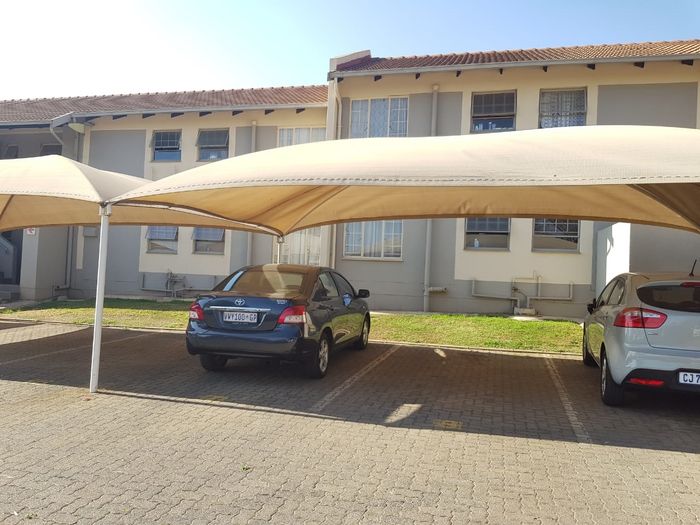 Property #1930220, Townhouse Pending Sale in Die Hoewes
