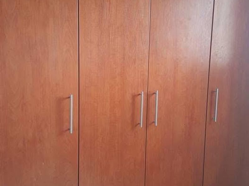 Neat 2 bedroom ground floor unit for sale in Otjomuise - Photo 8