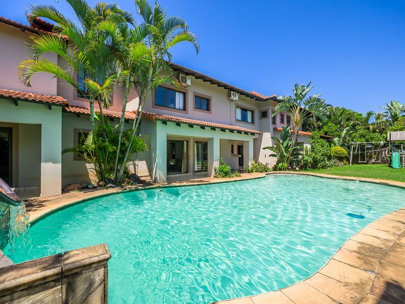 Ultra-Modern 4 Bedroom Luxury Home for Sale – Umhlanga Central - Photo 4