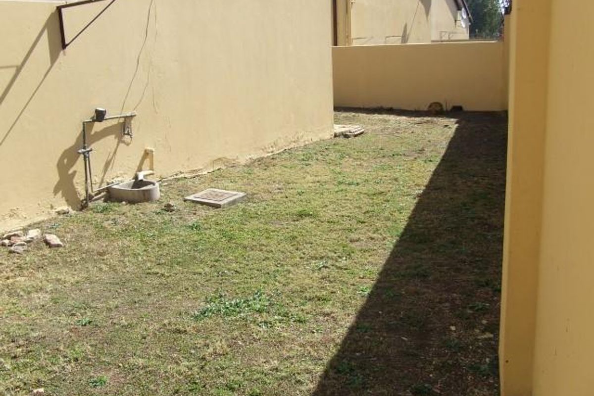 2 Bedroom Townhouse For Sale - Photo 5