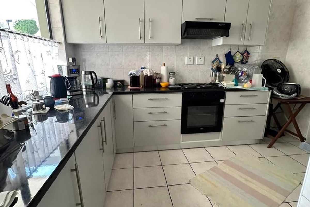 Ludwigsdorf- For Sale- N$2 650 000.00 - Photo 5