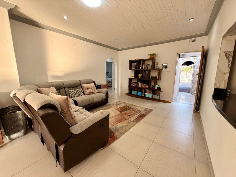 Beautiful 3 bedroom Townhouse for sale - Photo 7