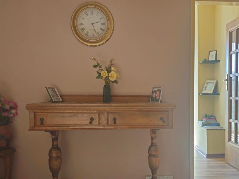 Exquisite Four-Bedroom Home Nestled in Nature – Your Private Oasis Awaits - Photo 8