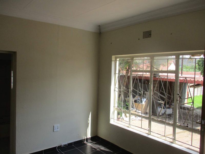 A 1 BEDROOM UNIT TO RENT IN CLAREMONT - Photo 6