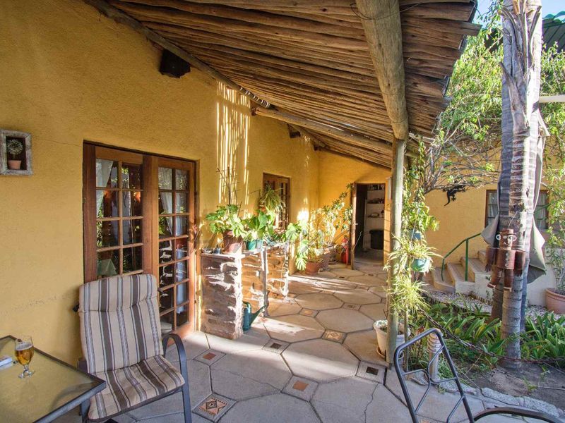 Omaruru:  Guesthouse is for sale - Photo 9