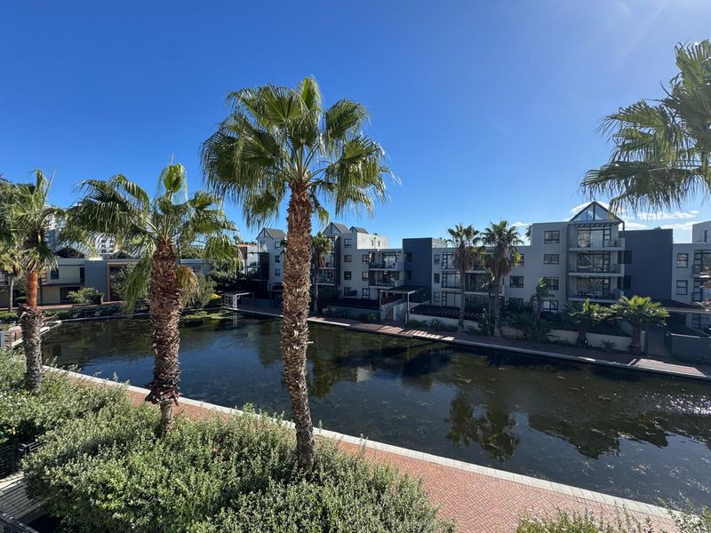 Executive one bedroom apartment in Century City - Photo 10