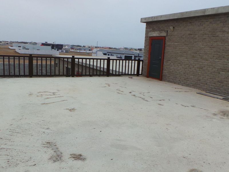 This home close to the Lagoon could easily be converted into a Guesthouse. - Photo 10