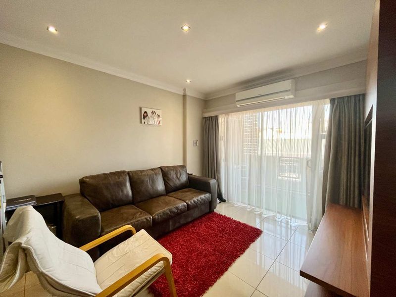 Hendra - Modern Living in Umhlanga Ridge: 2-Bedroom Gem with Top-Notch Security - Photo 5