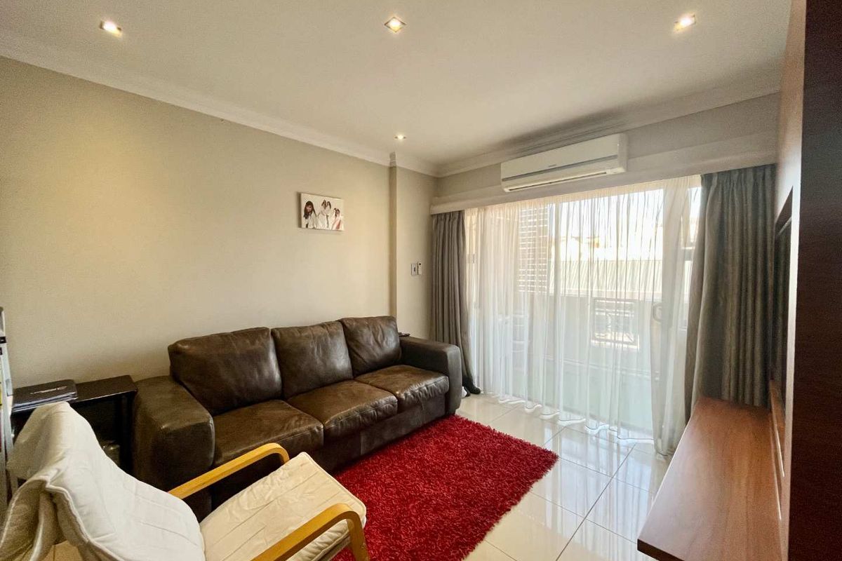 Hendra - Modern Living in Umhlanga Ridge: 2-Bedroom Gem with Top-Notch Security - Photo 5
