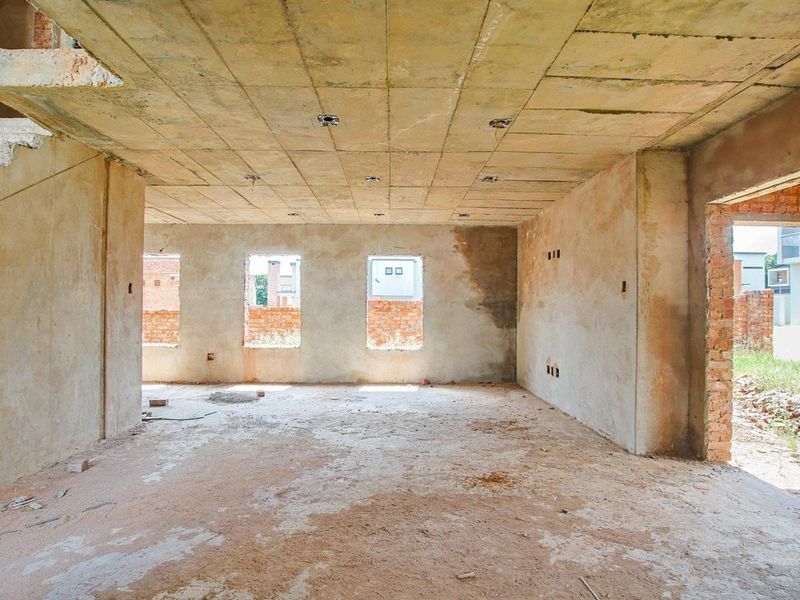 80% Complete Property For Sale in an estate in Olympus - Photo 9