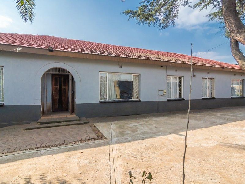 A hidden Gem waiting to shine! is for sale in Florida - Photo 10